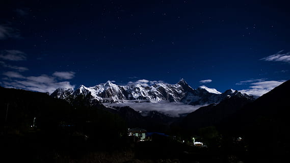 bílý, hora, pokryté, mraky, fotografie krajiny, zasněžený, hory, mt. Everest, ilustrace, mrak, vrchol, sníh, Příroda, pohoří, krajina, scén, nebe, horský vrchol, modrý, venku, Evropské Alpy, nikdo, mrak - nebe, studená teplota, hvězda - prostor, noc, scenics - příroda, zimní, krása v přírodě, astronomie, zasněžené hory, životní prostředí, prostor, galaxie, klid, 5K, CC0, veřejná doména, bez autorských práv
