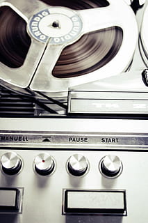 reproductor de cassette gris, pausa, estrella, nudo, tecnología, audio, grabar, jugador, vinilo, vendimia, cocina domestica, música, cuarto doméstico, cocina, estufa, aparato, de cerca, adentro, quemador - estufa, cultura de las artes y entretenimiento, equipo, nadie, controlar, equipo doméstico, equipo de sonido, metal, maquinaria, casa, acero, equipo eléctrico, aleación, 2K, CC0, dominio público, libre de derechos