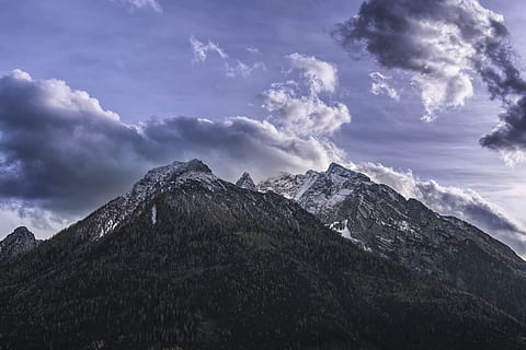 muntanya, abendstimmung, núvols, alpí, baviera, watzmann, bonic, vista, núvol - cel, cel, bellesa a la natura, escenics - natura, escena tranquil·la, paisatge, tranquil·litat, naturalesa, Serra, cap gent, escena no urbana, medi ambient, cim de muntanya, a l'aire lliure, dia, idíl·lic, planta, remot, a dalt, 5K, CC0, domini públic, lliure de regalies