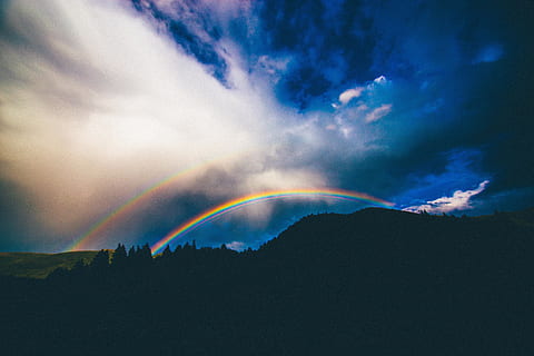 doppio arcobaleno, natura, nuvola - cielo, cielo, Cloudscape, blu, tempo metereologico, all'aperto, notte, Paesaggi, tramonto, cielo drammatico, crepuscolo, paesaggio, buio, bellezza nella natura, arcobaleno, silhouette, multicolore, scenics - natura, montagna, scena tranquilla, la tranquillità, scena non urbana, nessuno, ambiente, idilliaco, catena montuosa, giorno, 5K, CC0, dominio pubblico, privo di copyright