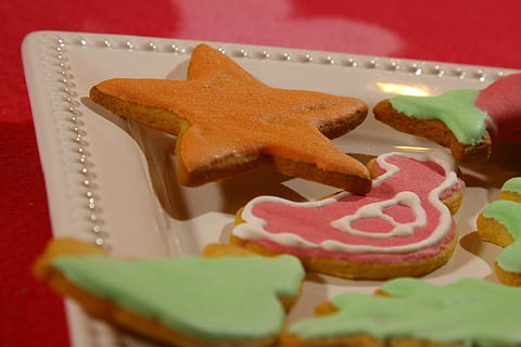 galetes, cookie, estrella, postres, menjar, pastís, menjar dolç, al forn, menjar i beguda, primer pla, llest per menjar, frescor, indulgència, cap gent, a l'interior, natura morta, menjar poc saludable, carn, dolç, placa, temptació, representació, representació animal, fregit, berenar, menjar japonès, 4K, CC0, domini públic, lliure de regalies