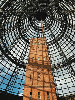 foto ad angolo basso, condurre, fabbrica di tubi, architettonico, fotografia, Torre, fabbrica, architettura, costruzione, struttura, struttura costruita, Inquadratura dal basso, nessuno, esterno dell'edificio, modello, destinazioni di viaggio, giorno, turismo, soffitto, vetro - materiale, viaggio, caratteristica architettonica, città, cupola, luce del sole, all'aperto, metallo, moderno, architettura e arte, lucernario, direttamente sotto, ornato, 2K, CC0, dominio pubblico, privo di copyright