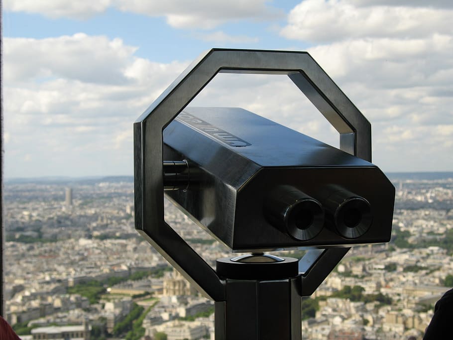 Paris, Himmel, Teleskop, Himmel, Fernrohr, wolke - himmel, Tag, keine Leute, draußen, Nahansicht, Fernglas, münzbetätigt, Münzferngläser, Überwachung, Sicherheit, die Architektur, Stadt, Natur, Fokus auf den Vordergrund, Gebäudehülle, gebaute Struktur, Technologie, Stadtbild, Beobachtungspunkt, Handfernrohr, 2K