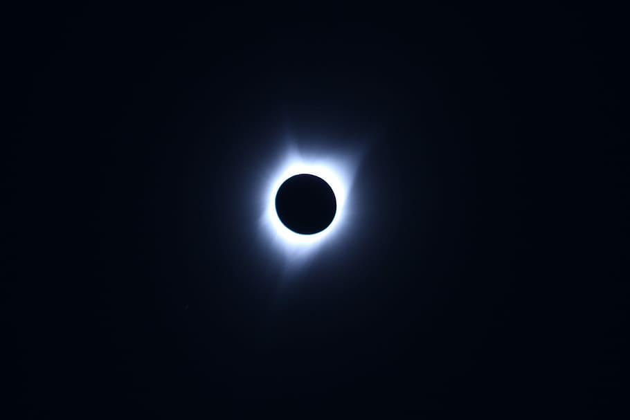 eclipsi solar total, Eclipse de lluna, eclipsi, Eclipsi solar, lluna, sol, cel, halo, corona, nit, dia, salem, 2017, solar, cercle, negre, esdeveniment, espai, astronomia, cap gent, fenomen natural, naturalesa, forma geomètrica, silueta, ciència, fosc, color negre, forma, planeta - espai, retroil·luminat, a l'aire lliure, llum de la lluna, 5K