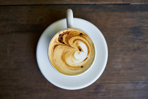 kopi, dekorasi hati, putih, lepek, kafe, meja, minuman, cangkir, makanan, cangkir kopi, kafein, foto, Selamat pagi, pagi, coklat, bangun, makro, kayu, nutrisi, fotografi, foto makanan, dapur, sarapan, espreso, Latar Belakang, restoran, cappuccino, merapatkan, minum, Permen, sendok, latte, kopi - minum, minuman berbusa, seni buih, makanan dan minuman, masih hidup, balapecah, minuman panas, tepat di atas, dalam ruangan, tidak ada orang, kedai kopi, minuman non-alkohol, 5K, CC0, domain publik, bebas royalti