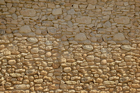 Brun, beton, murstens væg, husmur, væg, ydervæg, sten, muret, hårdt, uigennemtrængelig, festival, stabil, stabilitet, fuld ramme, baggrunde, stor gruppe af objekter, tekstureret, ingen mennesker, overflod, mønster, murbygningsfunktion, tæt på, dag, solid, indendørs, bygget struktur, arkitektur, sten - objekt, natur, sten-, Stenmur, tekstureret effekt, luksus, rullesten, 2K, CC0, offentligt domæne, royaltyfrie