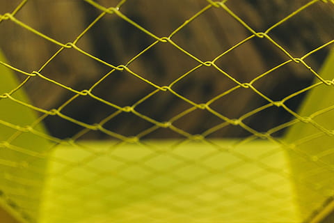 amarillo, cable, red, primeros planos, malla de alambre, de cerca, malla, recinto, jaula, deporte, fútbol, antecedentes, color verde, red - equipamiento deportivo, tenis, fotograma completo, Pelota de tenis, modelo, raqueta de tenis, Corte, red de tenis, raqueta, nadie, cerca de alambre, cerca, competencia, 4K, CC0, dominio público, libre de derechos