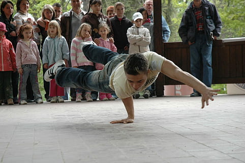 man, hand, spin, breakdancing, dance, dynamic, rotate, young, people, dancer, modern, performance, urban, motion, music, fun, movement, style, action, breakdance, outdoors, summer, teenager, group, men, color Image, adult, image Technique, full length, day, real people, lifestyles, group of people, young adult, women, casual clothing, leisure activity, young men, young women, crowd, incidental people, footpath, looking, paving stone, 1080P, CC0, public domain, royalty free