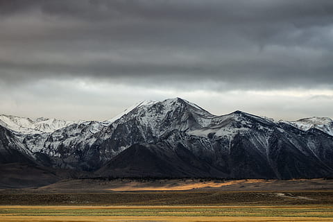 innevato, montagna, nuvoloso, cielo, giorno, coperto, la neve, buio, nuvole, fine settimana, mammut, nube, natura, paesaggio, Paesaggi, catena montuosa, nuvola - cielo, all'aperto, picco di montagna, temperatura fredda, ambiente, inverno, scenics - natura, bellezza nella natura, montagna innevata, terra, nessuno, scena non urbana, cielo drammatico, tempesta, ghiaccio, 5K, CC0, dominio pubblico, privo di copyright