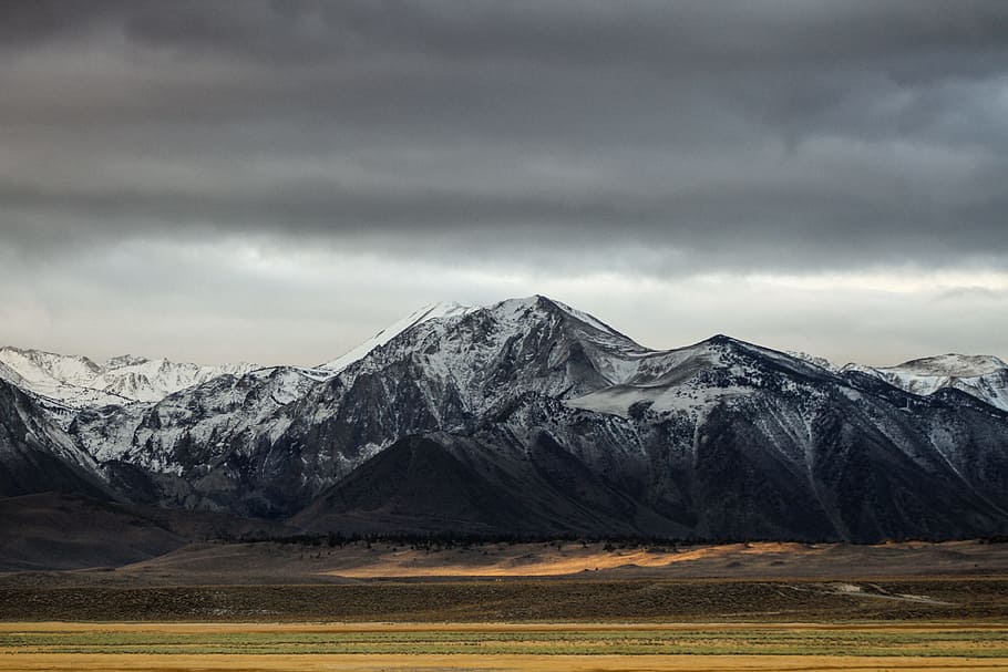 innevato, montagna, nuvoloso, cielo, giorno, coperto, la neve, buio, nuvole, fine settimana, mammut, nube, natura, paesaggio, Paesaggi, catena montuosa, nuvola - cielo, all'aperto, picco di montagna, temperatura fredda, ambiente, inverno, scenics - natura, bellezza nella natura, montagna innevata, terra, nessuno, scena non urbana, cielo drammatico, tempesta, ghiaccio, 5K