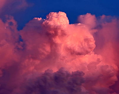 natureza, céu, nuvens, nublado, atmosfera, azul, nebulosidade, cloudscape, cores, nuvens escuras, luz do dia, dramático, natural, exterior, cenário, crepúsculo, clima, nuvem - céu, beleza na natureza, ninguém, céu dramático, tranquilidade, idílico, fofo, scenics - natureza, cor rosa, origens, meio Ambiente, ao ar livre, por do sol, cor vibrante, vento, roxa, suavidade, 2K, CC0, domínio público, royalty free
