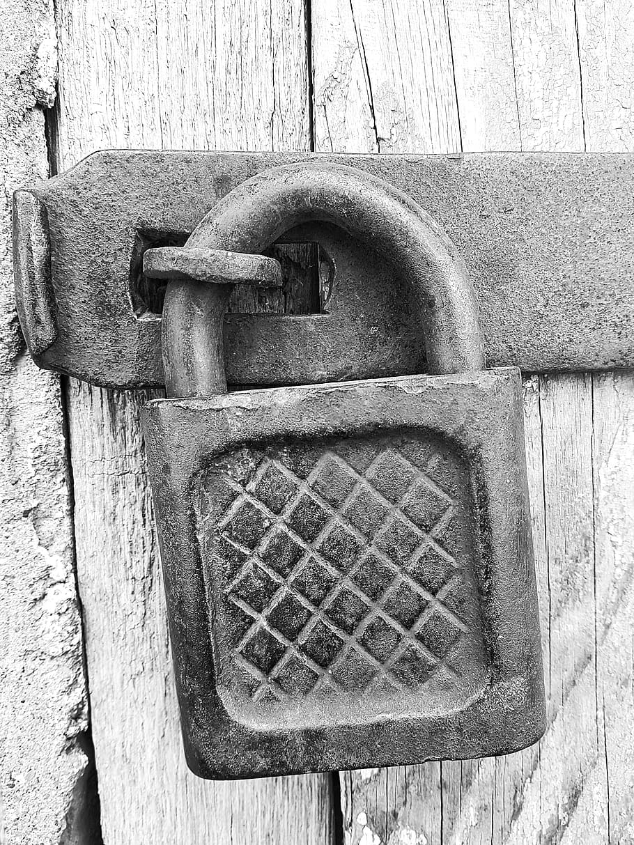 Fermer, photographier, noir, cadenas, accès, Contexte, bleu, construction, affaires, se soucier, chrome, fermé, concept, Les données, conception, cryptage, Sécurité, maison, icône, illustration, Info, l'Internet, métal, moderne, objet, Château, protection, réal, sûr, secret, ombre, boutique, achats, signe, acier, symbole, système, La technologie, jouet, blanc, bois - matériau, personne, fermer à clé, vieux, journée, porte, rouillé, entrée, en plein air, construction de murs, structure construite, architecture, loquet, 2K