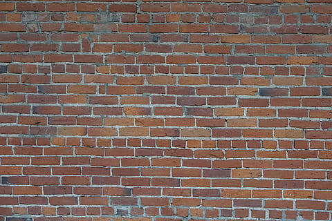 ver, rojo, pared de ladrillo, pared de ladrillo marrón, ladrillo, pared, superficie, modelo, cuadrícula, mortero, papel pintado, naranja, áspero, textura, edificio, línea, rectángulo, hd, fondo, antecedentes, fotograma completo, estructura construida, arquitectura, pared - característica de la construcción, texturizado, nadie, marrón, exterior del edificio, día, repetición, al aire libre, de cerca, fuerza, diseño, forma, efecto texturizado, 5K, CC0, dominio público, libre de derechos