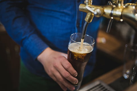 person, holding, glass, getting, soda, dispenser, clear, drinking, beer, tap, pour, brew, alcohol, drink, bartender, keg, food and drink, human hand, one person, human body part, refreshment, pouring, indoors, adult, beer - alcohol, close-up, midsection, hand, beer glass, coffee - drink, coffee, frothy drink, preparation, latte, craft beer, happy hour, 5K, CC0, public domain, royalty free