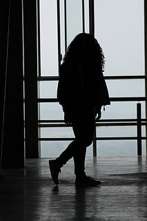 model, skygge, Kvinder, sti, silhuet, mennesker, baggrundsbelyst, ensomhed, en person, indendørs, hunner, vindue, kun voksne, rigtige mennesker, fuld længde, livsstil, gulve, sidebillede, dag, dans, fritidsaktivitet, øver sig, ballet, balletdanser, stående, profilvisning, overvejelse, 4K, CC0, offentligt domæne, royaltyfrie