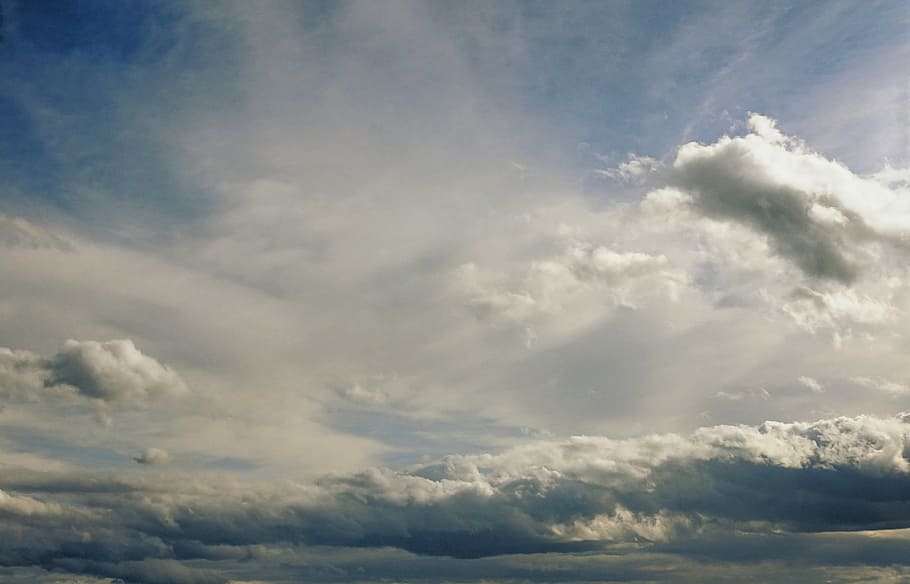 himlen og skyen, himmel, dramatisk, hdr, udendørs, sky - himmel, scenics - natur, skønhed i naturen, cloudscape, baggrunde, natur, dramatisk himmel, ingen mennesker, blå, miljø, overskyet, ro, dag, atmosfære, humørlig himmel, hvid farve, vind, meteorologi, tjavsede, blødhed, ildevarslende, 4K