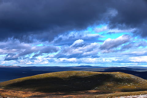 Munte, nor, umbră, Himmel, Suedia, natură, nor - cer, peisaj, scenics, în aer liber, cer, deal, Cloudscape, scenice - natura, frumusețe în natură, mediu inconjurator, liniște, o scenă liniștită, nici o persoana, scenă non-urbană, apă, zi, idilic, albastru, teren, de munte, 5K, CC0, domeniu public, fără drepturi de autor