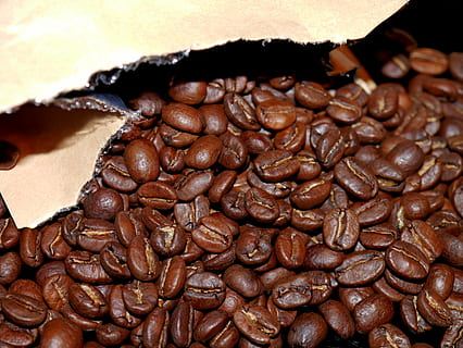 Chicco di caffe, confezione, bar, Marrone, caffè, cibo e bevande, caffè - bevanda, cibo, in casa, chicco di caffè tostato, avvicinamento, freschezza, nessuno, caffeina, grande gruppo di oggetti, natura morta, sfondi, bere, fotogramma intero, natura, abbondanza, concentrarsi sulle conoscenze acquisite, tentazione, 4K, CC0, dominio pubblico, privo di copyright