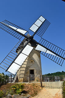 molino, bournat, bicho, antiguo, Dordoña, Francia, cielo, arquitectura, estructura construida, energía alternativa, energía renovable, conservación del medio ambiente, molino de viento tradicional, cielo limpio, generación de combustible y energía, naturaleza, día, energía eólica, turbina eólica, ambiente, turbina, exterior del edificio, campo, tierra, abandonado, nadie, al aire libre, 4K, CC0, dominio público, libre de derechos