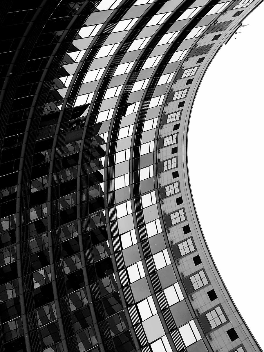 costruzione di vetro, bianca, cielo, giorno, foto di grayscape, costruzione di facciate continue, architettura, costruzione, struttura, finestra, moderno, struttura costruita, esterno dell'edificio, città, Inquadratura dal basso, nessuno, modello, natura, all'aperto, forma, design, alto - alto, edificio per uffici esterno, forma geometrica, vetro - materiale, grattacielo, appartamento, direttamente sotto, 4K
