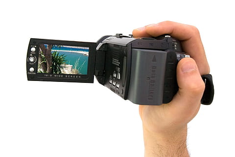 osoba, hospodářství, Černá, Šikovný, vačka, Fotoaparát, video, videokamery, digitální, vysoký, definice, bílý, Pozadí, prsty, ruka, fotografická témata, část lidského těla, fotoaparát - fotografické vybavení, focení, lidské ruky, technologie, fotografické vybavení, bílé pozadí, aktivita, digitální fotoaparát, vystříhnout, Černá barva, studio shot, detail, lidé, obsazení, jeden objekt, displej z tekutých krystalů, slr fotoaparát, domácí videokamera, elektrické zařízení, 720P, CC0, veřejná doména, bez autorských práv