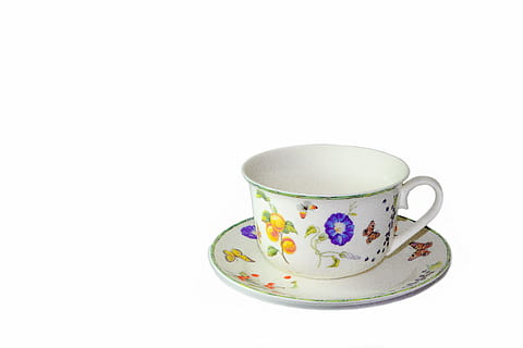 biały, niebieski, kwiatowy, ceramiczny, Puchar, spodek, porcelana, zastawa stołowa, trójnik, filiżanka do herbaty, kubki do kawy, drink, dekoracje, Kawa, coaster, serwis kawowy, romans, pić kawę, białe tło, kubek, filiżanka herbaty, ceramika, kwiatowy wzór, studio strzał, jedzenie i picie, wzór, odetnij, kopia przestrzeń, herbata, biały kolor, wewnątrz, odświeżenie, gorący napój, żadnych ludzi, herbata - gorący napój, antyczny, ozdobny, jasno oświetlone, dzban - dzbanek, 5K, CC0, domena publiczna, darmowe zdjęcia