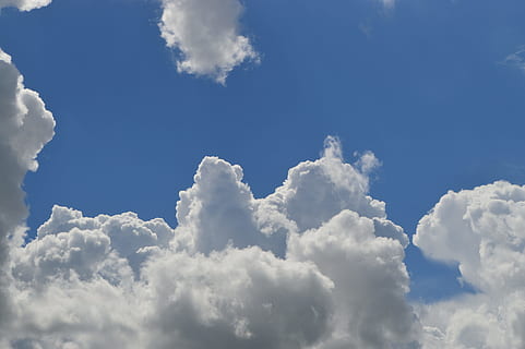 nuotrauka, balta, debesys, dangaus mėlynumo, mėlyna, dangus, aukštis, oro, dangus, mėlyna, dieną, atmosfera, Debesuota, „cloudscape“, aplinką, drumstas, debesis - dangus, fonas, oras, grožis gamtoje, purus, pobūdį, ramybė, saulės šviesa, balta spalva, nėra žmonių, idiliškas, minkštumas, vėjas, santrauka, lauke, laisvė, meteorologija, 5K, CC0, Viešasis domenas, nemokamai