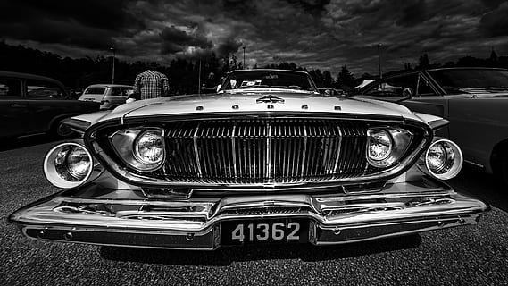 usa, auto, oldtimer, pkw, retro, Černý a bílý, chrom, černobílý, vyhnout se, polara, motorové vozidlo, pozemního vozidla, způsob dopravy, přeprava, retro stylu, světlomet, Historické auto, kov, bohatství, stacionární, nikdo, čelní pohled, luxus, antický, mrak - nebe, město, minulost, Dějiny, 2K, CC0, veřejná doména, bez autorských práv