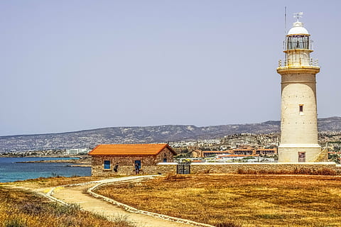 fyrtårn, udsigt, hav, sti, landskab, middelhavet, arkæologisk park, Paphos, cypern, bygget struktur, arkitektur, bygning udvendig, tårn, bygning, vejledning, himmel, retning, natur, ingen mennesker, jord, horisont, beskyttelse, vand, rejsemål, dag, udendørs, sikkerhed, 5K, CC0, offentligt domæne, royaltyfrie
