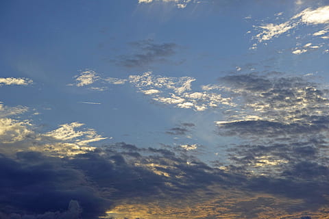 Himmel, Textur, abstrakt, Blau, Umwelt, Natur, Weiß, Wolken, Wolke, Hintergrund, wunderschönen, weiße Wolken, Frieden, Tag, Sommer-, Luft, Jahreszeit, Landschaft, Zusammensetzung, hoch, Detail, Muster, Platz, unglaublich, Morgen, Es liegt in der Luft, draussen, Licht, Atmosphäre, Solar-, Tapete, großartig, Fotografie, Schönheit, Foto, wolke - himmel, Wolkengebilde, Schönheit in der Natur, Hintergründe, Sonnenlicht, Umgebung, keine Leute, Szenen - Natur, Dramatischer Himmel, draußen, idyllisch, Ruhe, Wind, Meteorologie, hell, abstrakte Hintergründe, Klima, 4K, CC0, gemeinfrei, lizenzfrei