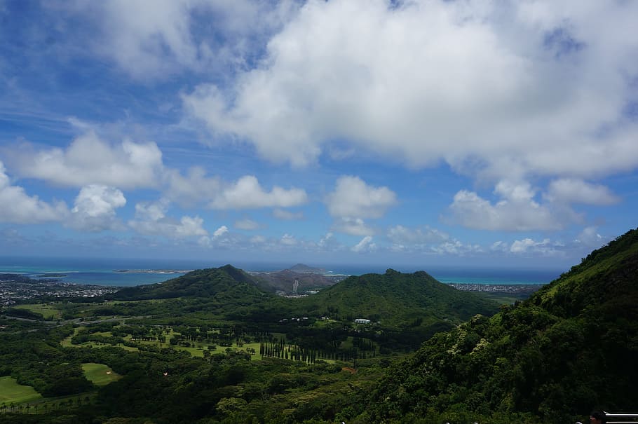 foto, verd, turons, blanc, núvols, durant el dia, Hawaii, vent, núvol, honolulu, viatjar, paisatge, turisme, vista, estiu, solar, Estats Units, bonic, platja, mar, destinació turística, vacances, curació, memòria, muntanya, rock, pel·lícules, fusta, piscina, glorieta, instagram, aire, treu-t'ho fora, phytoncide, àrea recreativa, viatge en família, parella recentment casada, lluna de mel, waikiki, un viatge de predicador, slam, resum, frescor, sensació refrescant, escalada, pícnic, actualització, núvol - cel, cel, bellesa a la natura, escenics - natura, escena tranquil·la, planta, tranquil·litat, arbre, medi ambient, color verd, escena no urbana, naturalesa, dia, cap gent, idíl·lic, creixement, a l'aire lliure, remot, 4K