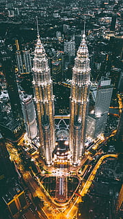 tweelingtoren, Maleisië, antenne, fotografie, petronas, tweeling, toren, Maleisië, wolkenkrabber, gebouw, architectuur, lichten, verlicht, stad, stedelijk, horizon, kantoor, bestemming, dar, asium, tafereel, buitenkant van het gebouw, ingebouwde structuur, stadsgezicht, kantoorgebouw buitenkant, groot hoog, modern, reisbestemmingen, druk, woonwijk, Financieël district, toerisme, buitenshuis, torenspits, 2K, CC0, publiek domein, royaltyvrij