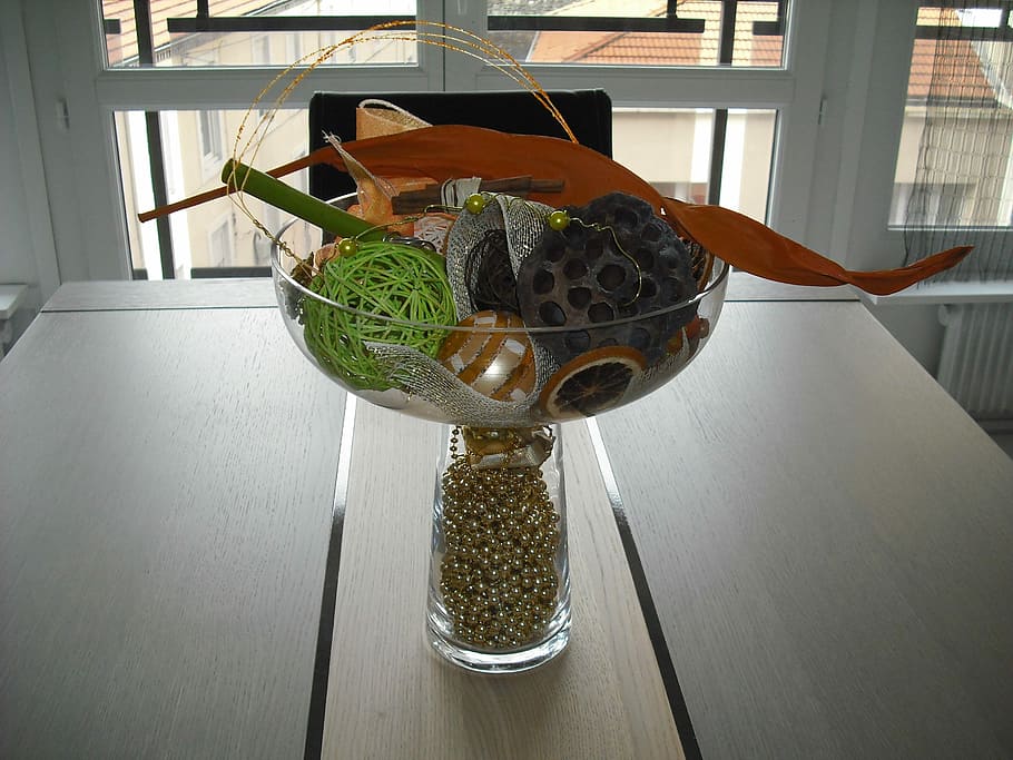 dekoration, hus, tabell, mat och dryck, vegetabiliska, inomhus, förberedelse, äta nyttigt, friskhet, mat, behållare, inget folk, trämaterial, dag, glas - material, fortfarande liv, fönster, välbefinnande, växt, transparent, närbild, natur, 2K