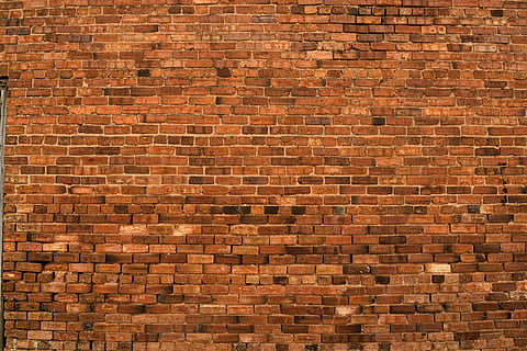 foto, marrón, ladrillos de pared, pared de ladrillo, fondo, ladrillo rojo, pared, ladrillo, edificio, arquitectura, construcción, nadie, al aire libre, exterior, erosionado, grunge, antiguo, pasado, vendimia, antecedentes, texturizado, pared - característica de la construcción, fotograma completo, estructura construida, modelo, Material de construcción, exterior del edificio, arreglo, piso, repetición, día, diseño, 5K, CC0, dominio público, libre de derechos