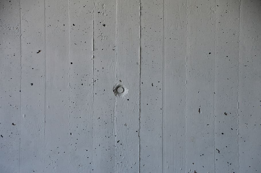 Loch, Weiß, Oberfläche, Beton, Struktur, Schalung, Korn, Wand, grau, Betonmauer, die Architektur, Stein, trist, regelmäßig, Muster, Hintergrund, Textur, Gebäude, vorgefertigt, Grafik, Design, Materialsammlung, Hintergründe, Vollbild, Wandbau - Funktion, texturiert, keine Leute, gebaute Struktur, Rau, draußen, verwittert, Tag, Holz - Material, alt, beschmutzt, Gebäudehülle, Nahansicht, Schmutz, schmutzig, 5K
