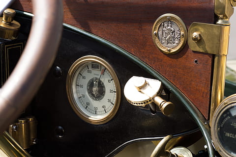 Auto, Oldtimer, klassisch, Instrumente, Anzeige, Holz, Rang Rad, altmodisch, Retro-Stil, Transport, Instrumententafel, obsolet, Schalttafel, Steuerung, Tachometer, Technologie, Fahrzeuginnenraum, Antiquität, Geschichte, die Vergangenheit, keine Leute, Nahansicht, Transportmittel, Lenkrad, drinnen, Spur, Radio, Nummer, 5K, CC0, gemeinfrei, lizenzfrei