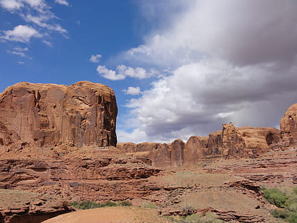 krajina, letní, nebe, mraky, horizont, kámen, Skála, útes, poušť, jihozápadní, utah, moab, scénický, scenérie, Příroda, scéna, venku, přírodní, Skalní formace, rock - objekt, mrak - nebe, pevný, scenics - příroda, geologie, mimoměstské scény, fyzická geografie, klidné scény, krása v přírodě, klid, klimatu, dálkový, nikdo, den, destinace, cestovat, suché podnebí, formace, erodoval, pískovec, polosuchý, 2K, CC0, veřejná doména, bez autorských práv