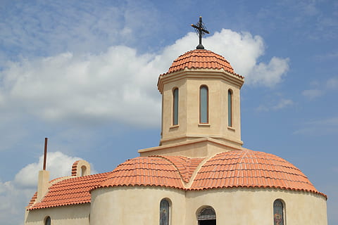 Romania, monastero, costruzione, attraversare, tetto, Torre, architettura, struttura costruita, esterno dell'edificio, cielo, luogo di culto, nuvola - cielo, religione, credenza, cupola, spiritualità, giorno, natura, Inquadratura dal basso, nessuno, luce del sole, storia, all'aperto, guglia, 4K, CC0, dominio pubblico, privo di copyright