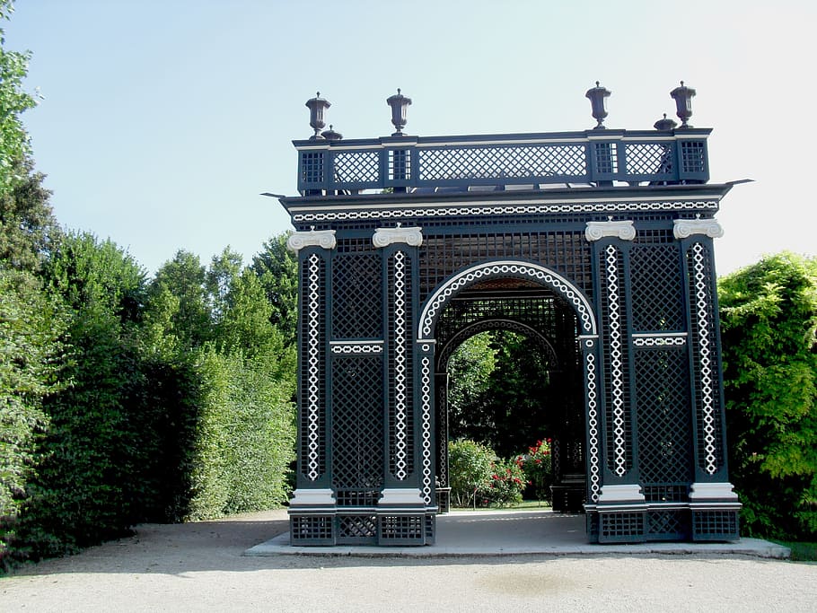 Austria, vienna, architettura, pianta, struttura costruita, albero, storia, il passato, natura, giorno, cielo, arco, nessuno, destinazioni di viaggio, cielo sereno, cancello, turismo, viaggio, città, esterno dell'edificio, monumento, luce del sole, all'aperto, colonna architettonica, 4K