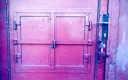porta, serratura, sicurezza, sicuro, metallo, protezione, Entrata, chiuso, legno - materiale, architettura, nessuno, vecchio, giorno, costruzione, fotogramma intero, Casa, esterno dell'edificio, struttura costruita, sfondi, avvicinamento, all'aperto, chiavistello, viola, 4K, CC0, dominio pubblico, privo di copyright