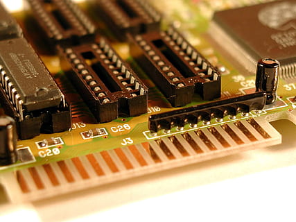 mainboard, computer, patatine fritte, dispositivi, elettronica, tecnologia, avvicinamento, nessuno, in casa, comunicazione, messa a fuoco selettiva, connessione, natura morta, scheda di circuito, industria elettronica, concentrarsi sulle conoscenze acquisite, attrezzatura, di fila, vista dall'alto, metallo, chip del computer, controllo, macchinario, tecnologia wireless, componente elettrico, 1080P, CC0, dominio pubblico, privo di copyright