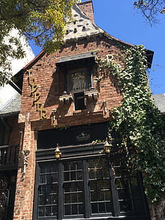 Berkeley, Kalifornijoje, saugoti, architektūra, pastatyta struktūra, pastato išorė, pastatas, žemas kampo vaizdas, medis, augalų, nėra žmonių, dieną, pobūdį, dangus, lauke, senas, namas, garbinimo vieta, gyvenamasis rajonas, tekstą, augimą, religija, komunikacijos, 4K, CC0, Viešasis domenas, nemokamai