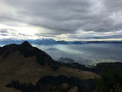 wolken, humeur, hemel, landschap, verdrietige stemming, bergen, wolk - lucht, berg-, scenics - natuur, schoonheid in de natuur, rustige scène, milieu, kalmte, bergketen, natuur, niet-stedelijke scène, geen mensen, idyllisch, buitenshuis, dag, afgelegen, bewolking, fysieke geografie, 4K, CC0, publiek domein, royaltyvrij