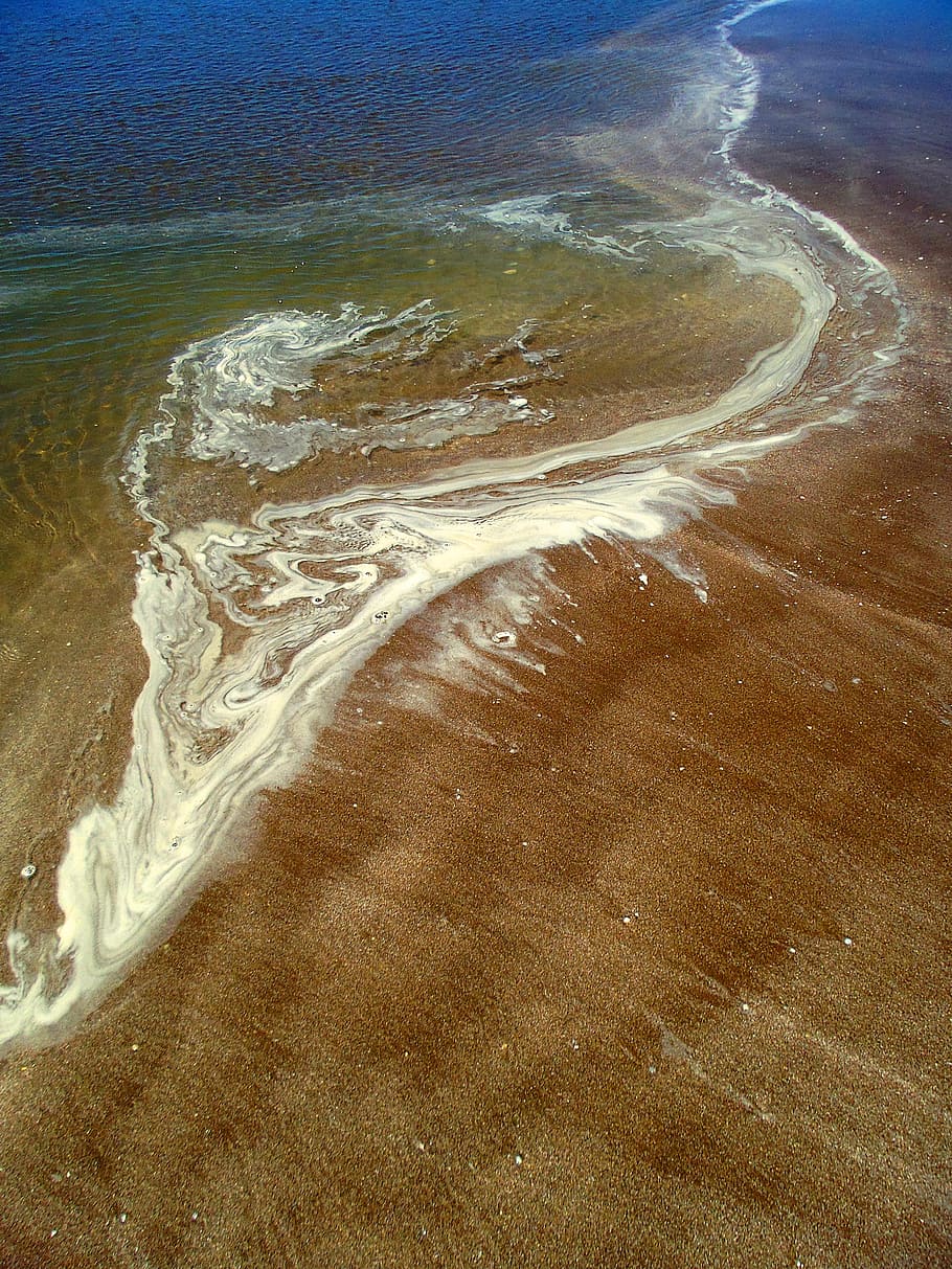 Strand, Wasser, Wellen, Sand, Textur, Farbe, Schaum, Costa, blaues Wasser, Meer, Landschaft, Ozean, Sommer-, Ufer, kristallin, Natur, Land, Schönheit in der Natur, Welle, Wassersport, Surfen, Sport, Bewegung, High Angle View, Tag, Ruhe, Szenen - Natur, ruhige Szene, draußen, Kraft in der Natur, 4K