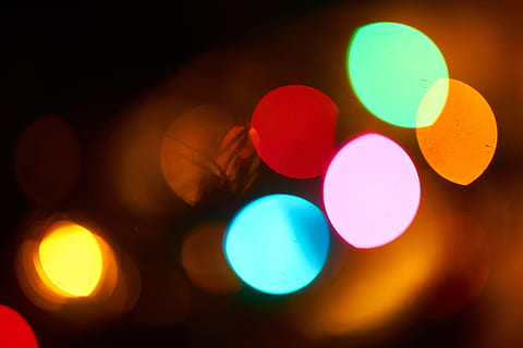 abstrait, lumière, grippe, Contexte, modèle, texture, macro, détail, belle, motif abstrait, personne, la photographie, lumières LED, fond d'écran, photo, arrière-plans, formes géométriques, décoration, image couleur, fête, nouvel An, composition, décoratif, motif, espace de copie, Couleur, décor, Couleur vive, conception, multi couleur, illuminé, défocalisé, fermer, lumière - phénomène naturel, choix, variation, matériel d'éclairage, à l'intérieur, fond noir, cercle, jaune, nuit, Forme géométrique, forme, rouge, couleur orange, 8K, CC0, domaine public, libre de droits