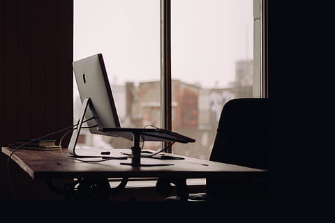 argint imac, interior, birou, selectiv, focalizare fotografie, Monitor, fereastră de fereastră, japonez, spațiu de lucru, calculator, măr, Afaceri, laptop, în interior, fereastră, tehnologie, masa, Monitorul computerului, nici o persoana, PC, tastatura, scaun, lucru, calculatorul de birou, tehnologia fără fir, mobila, absență, gol, zi, corporativă, sticlă - material, conexiune, comunicare, 2K, CC0, domeniu public, fără drepturi de autor