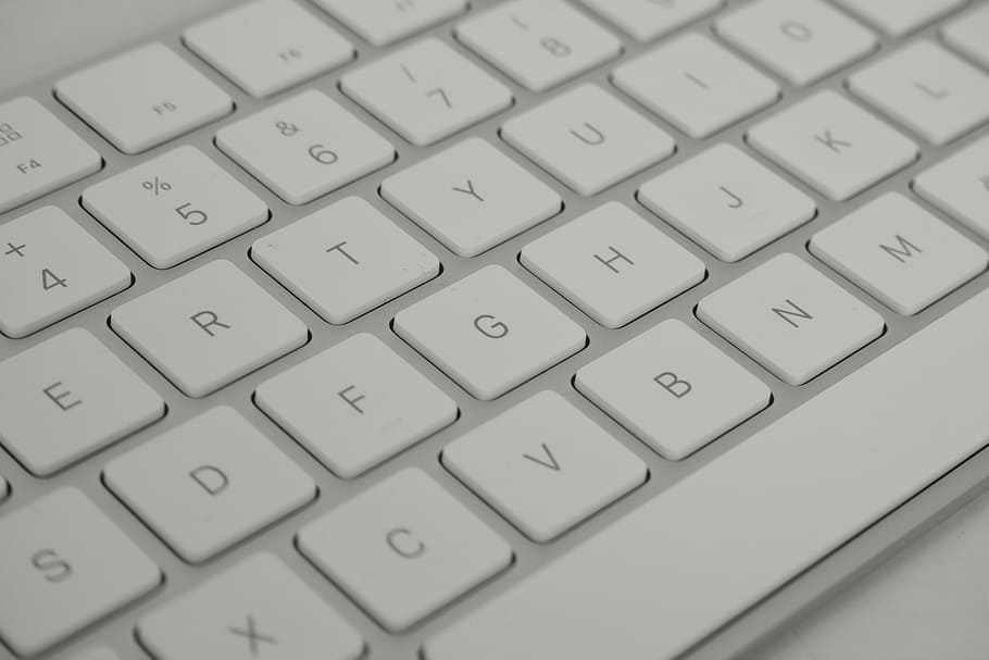sense títol, teclat, clau, ordinador, blanc, lletres, teclat, clau, escriure, tecnologia, portàtil, modern, fons, el treball, fotografia, treballar, primer pla, prendre notes, curs, espai, clau d’ordinador, teclat d’ordinador, cap gent, Internet, equips informàtics, part de l’ordinador, connexió, carta, comunicació, text, a l'interior, lletra majúscula, alfabet, nombre, marc complet, tecnologia sense fils, vista d’angle alt, 8K