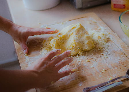 bake, bakery, baking, cake, cooking, human hand, hand, human body part, indoors, food, food and drink, preparation, dough, flour, one person, preparing food, home, women, close-up, freshness, kitchen, domestic kitchen, making, domestic room, kneading, mixing, finger, 4K, CC0, public domain, royalty free