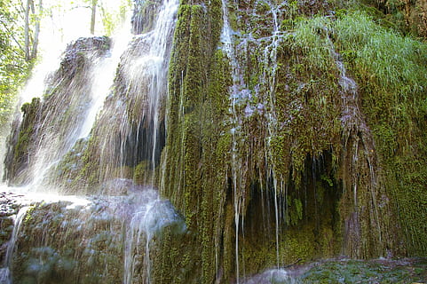 Katarakt, Fluss, fallen, Steinkloster, Wasserfall, Natur, Wald, Baum, Strom, Wasser, tropischer Regenwald, draußen, szenen, Landschaft, Schönheit in der Natur, Frische, Pflanze, Langzeitbelichtung, Bewegung, Szenen - Natur, fließendes Wasser, Land, Wachstum, keine Leute, Tag, Nicht-städtische Szene, Bewegungsunschärfe, Ruhe, fließend, Regenwald, Kraft in der Natur, fallendes Wasser, 2K, CC0, gemeinfrei, lizenzfrei