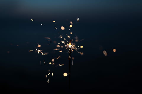bokeh light, φωτογραφία του bokeh, πυροτέχνημα, λάμψη, σπίθα, σκοτάδι, Νύχτα, φωτεινός, κίνηση, εορτασμός, χωρίς κόσμο, επίδειξη πυροτεχνημάτων, θολή κίνηση, καλλιτεχνική κουλτούρα και ψυχαγωγία, έκρηξη, Εκδήλωση, μακρά έκθεση, λαμπερός, φύση, αντίγραφο διάστημα, εξοπλισμό φωτισμού, φως - φυσικό φαινόμενο, σπινθήρες, ουρανός, πυροτεχνήματα - αντικείμενα κατασκευασμένα από άνθρωπο, σε εξωτερικό χώρο, μαύρο φόντο, φως, αδαμάντας, 5K, CC0, δημόσιος τομέαςα, χωρίς δικαιώματαe